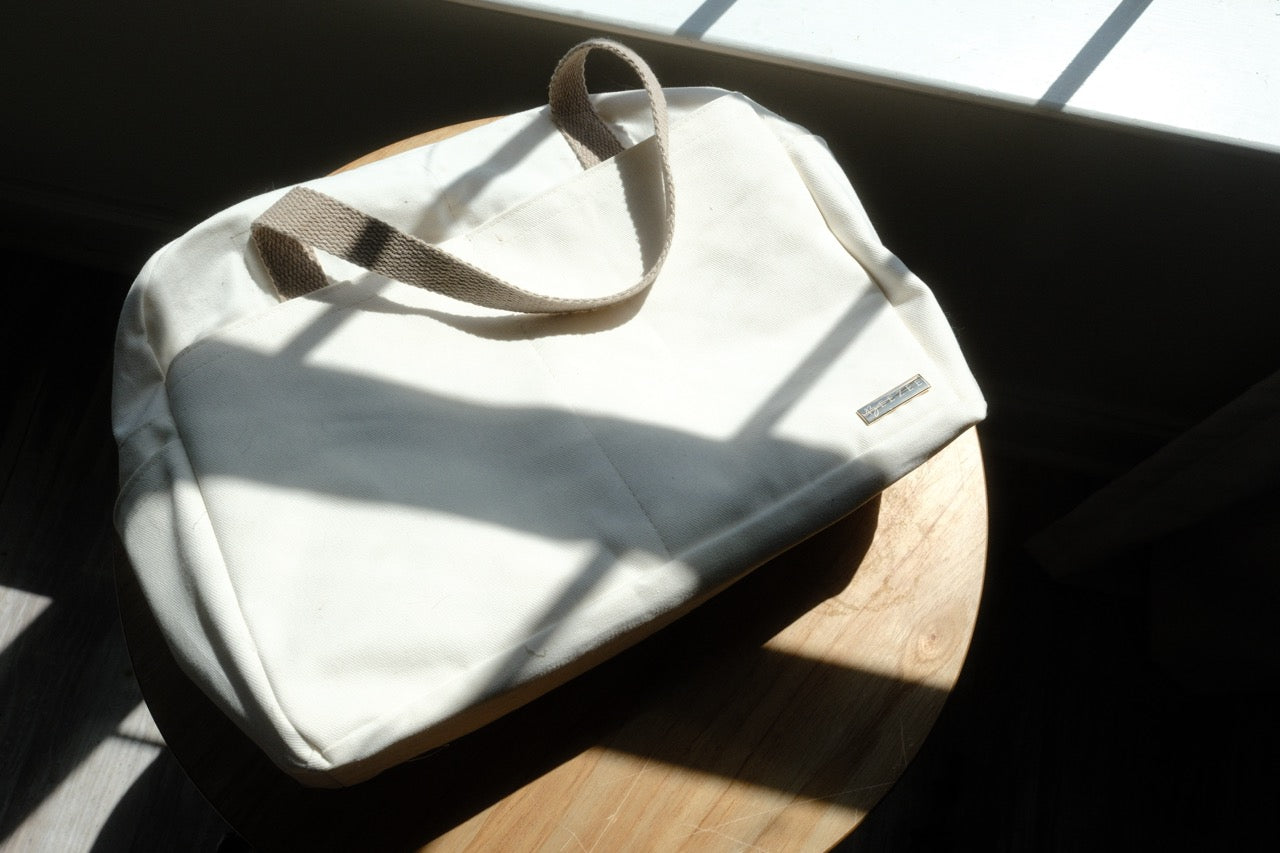 Luz All-Around Bag - White