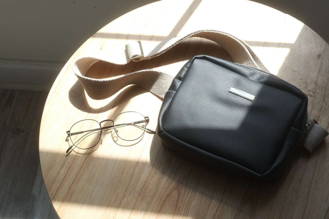Lola Mini Sling Bag - Midnight